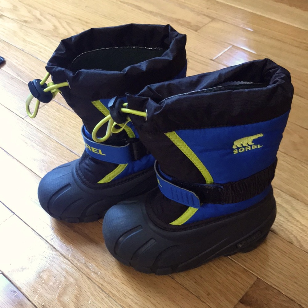Sorel snow boots size 8 blue/black